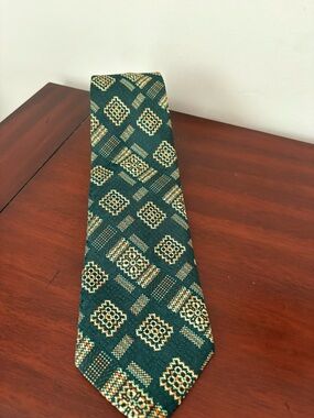 Grenada By Excello Men’s Tie Green / Orange Geometric Polyester Vintage App 55”